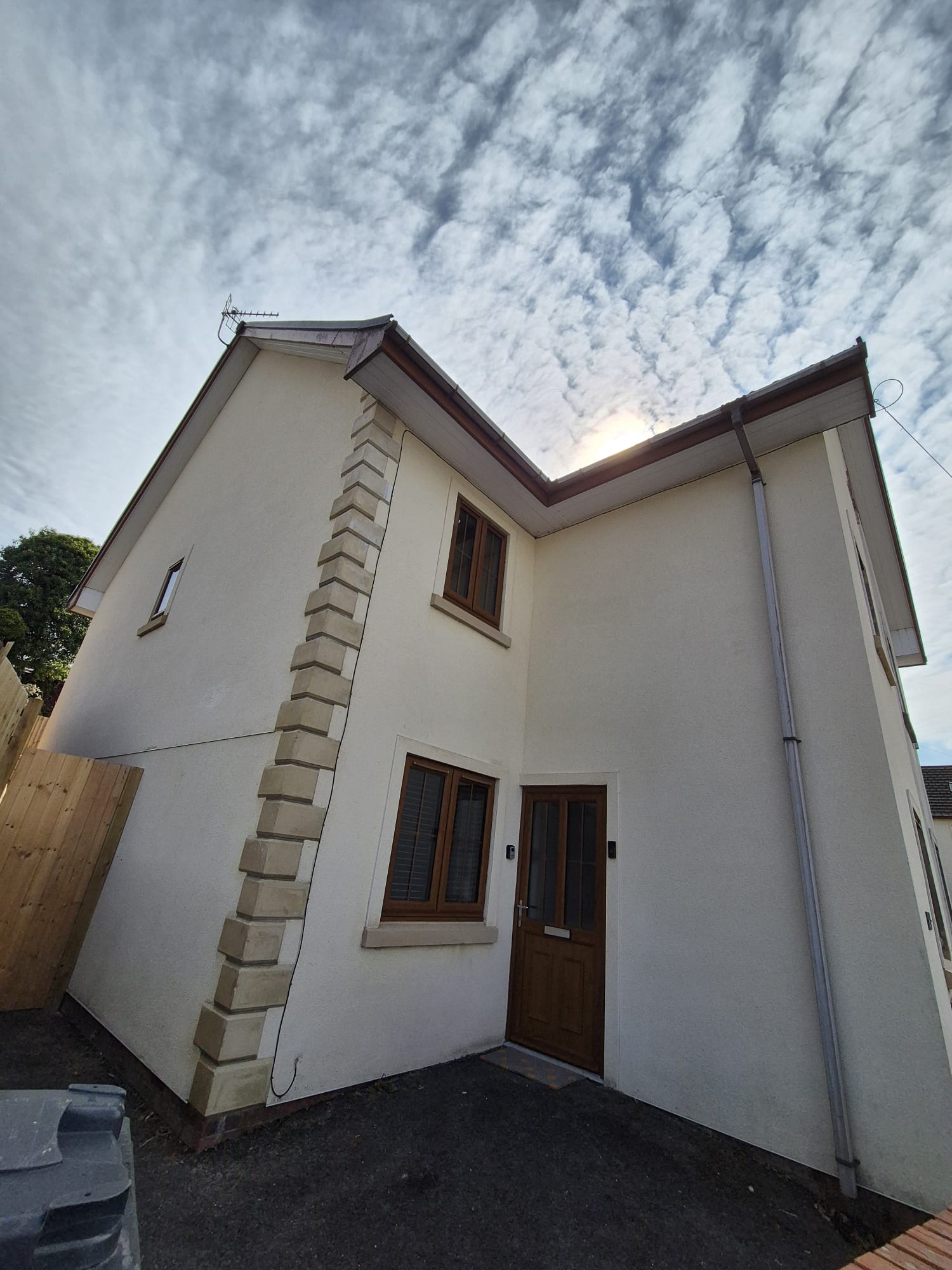 Ty-Seren home exterior
